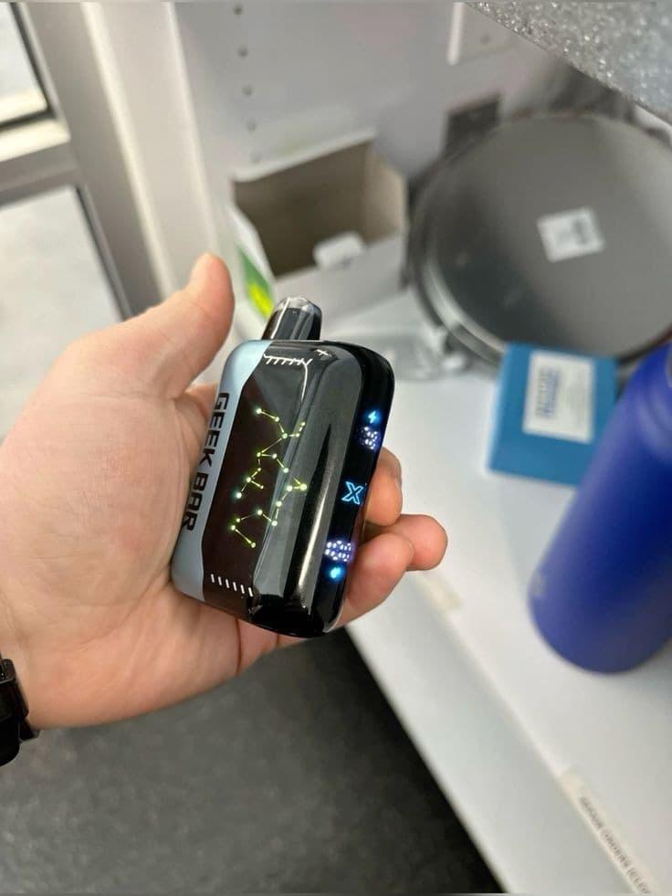 Experience the Future of Vaping with e-füst and Pure Smoke Electronic Cigarette Innovations