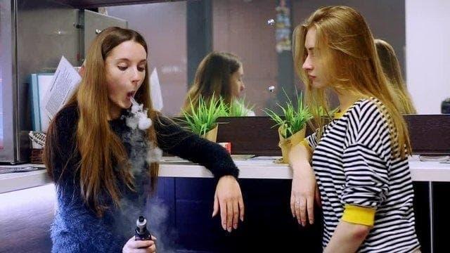 Best vape pen Reviews and juul e cigarette review - Ultimate Buying Guide for Flavor, Battery Life, and Portability