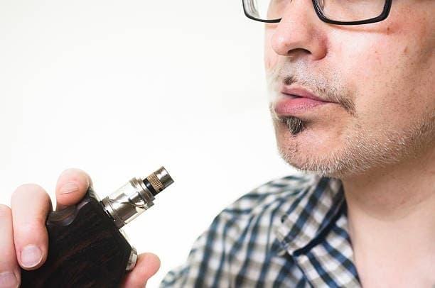 Vape shop essentials and is e cigarette allowed in international flight explained for travelers