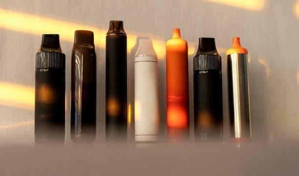 Einweg Vapes vs e cigarettes and nicotine patches — Practical Guide to Safer Vaping, Patching and Quitting Strategies
