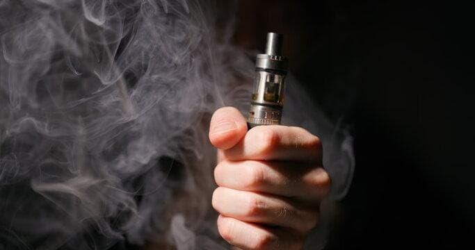 E-Shisha user guide and product review revealing the key to healthy vaping for modern smokers